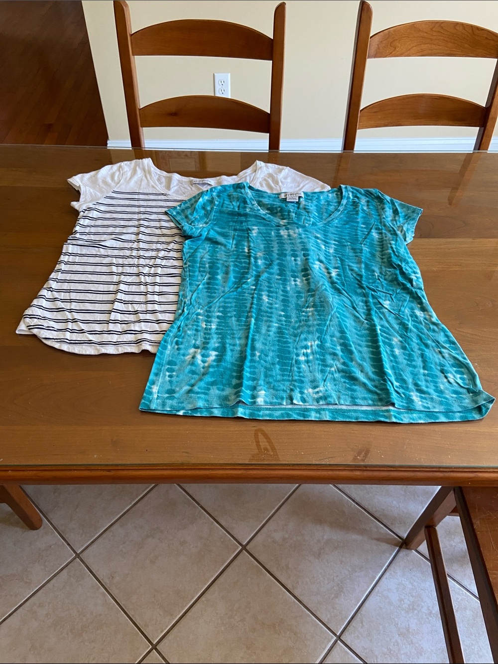 Wonen’s Short-Sleeve Stripe and Tie-Dye Tee Set - Blue & White